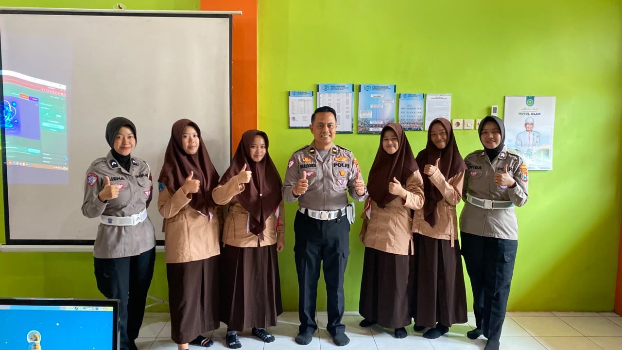 MA  2 Ad Dauliyyah Nurul Islam Bekali Siswa dengan Literasi AI dan Keamanan Digital