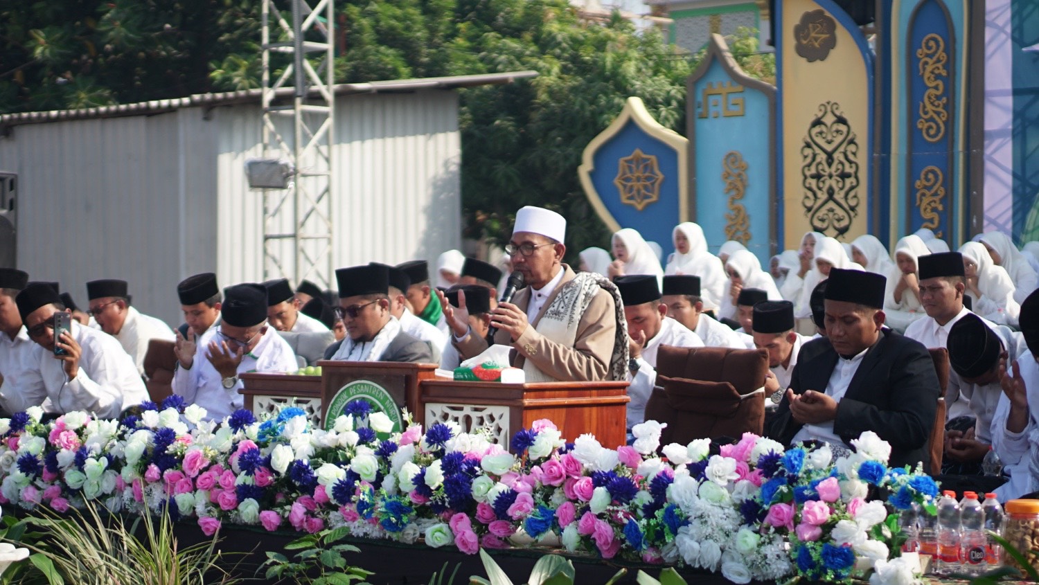 Gema Maulid Nabi dan Haflah Miladiyah ke-17 Ponpes Nuris: Rawat Tradisi Ulama, Lanjutkan Perjuangan Dakwah