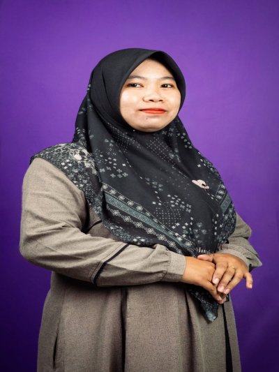Santi Istiqomah, S. Hum., M. Pd.